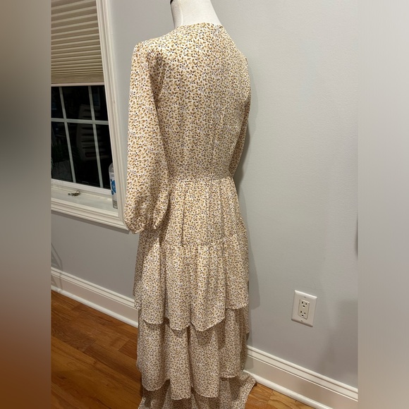 Creative Genius Floral Maxi Dress. Only been worn once. Size Xs - Picture 3 of 5